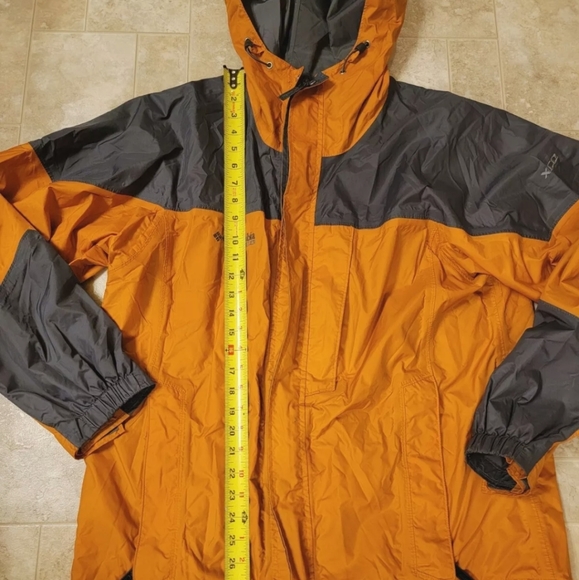 Columbia XCO Men's Windbreaker - Picture 3 of 6